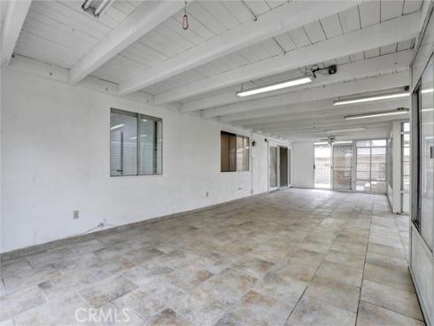 1652  Lance  , Tustin, CA