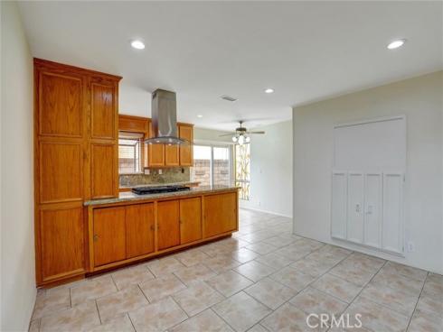 1652  Lance  , Tustin, CA