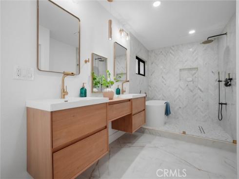 17782  Arbolada   Way, Tustin, CA