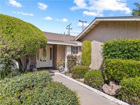 13431  Elizabeth  , Tustin, CA