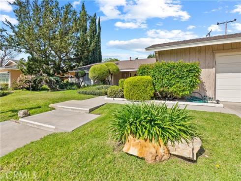 13431  Elizabeth  , Tustin, CA
