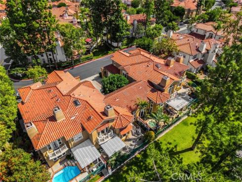 2444  Aquasanta  , Tustin, CA