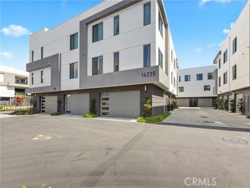 16235  Dawn Way  201 , Tustin, CA