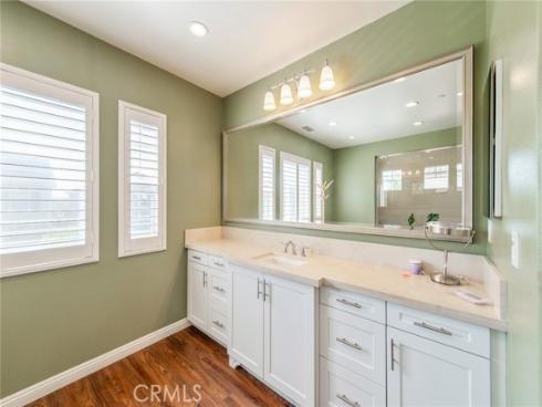 220  Barnes  , Tustin, CA