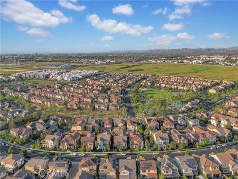 220  Barnes  , Tustin, CA