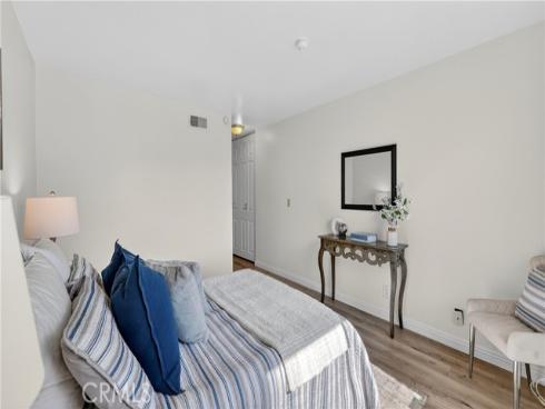 1881  Mitchell  95 , Tustin, CA