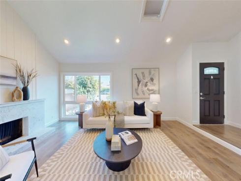 14751  Foxcroft  , Tustin, CA