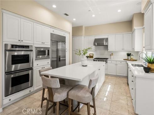 10533  Emerson Bend  , Tustin, CA