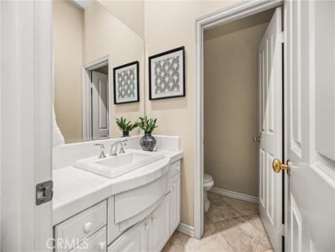 10533  Emerson Bend  , Tustin, CA