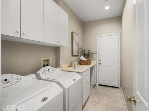 10533  Emerson Bend  , Tustin, CA