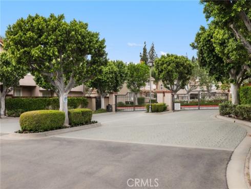 2316  Cascade  , Tustin, CA