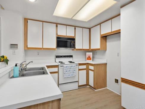 2800  Keller Dr.  306 , Tustin, CA