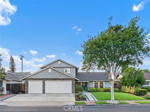 13351  Cromwell  , Tustin, CA