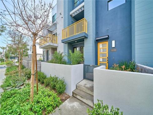 16330 Moonstone Cir