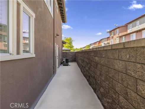 328  Flyers Ln  , Tustin, CA