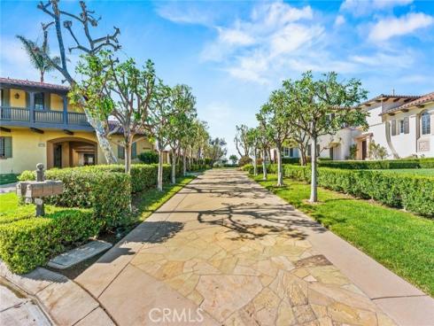 11765  Riehl  , Tustin, CA