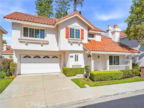 2051  Pueblo  , Tustin, CA