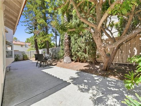 2051  Pueblo  , Tustin, CA