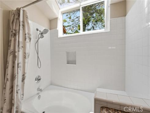 2051  Pueblo  , Tustin, CA