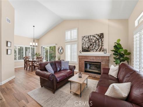 2051  Pueblo  , Tustin, CA