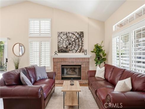 2051  Pueblo  , Tustin, CA