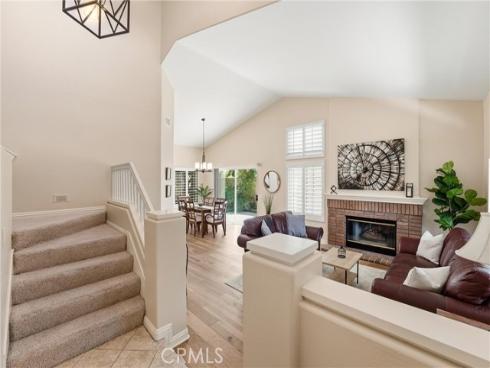 2051  Pueblo  , Tustin, CA