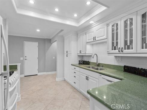 13595 Banyon , Tustin, CA