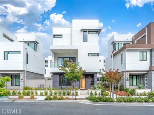 16158 Veterans Way , Tustin, CA