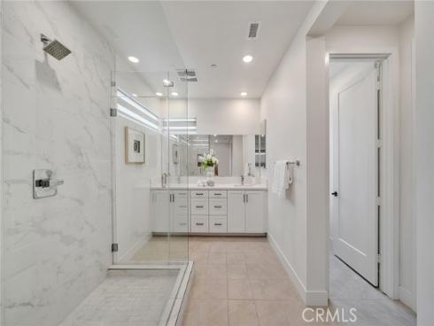 16158 Veterans Way , Tustin, CA