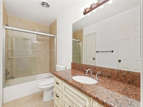 14802 Newport 12C Avenue, Tustin, CA