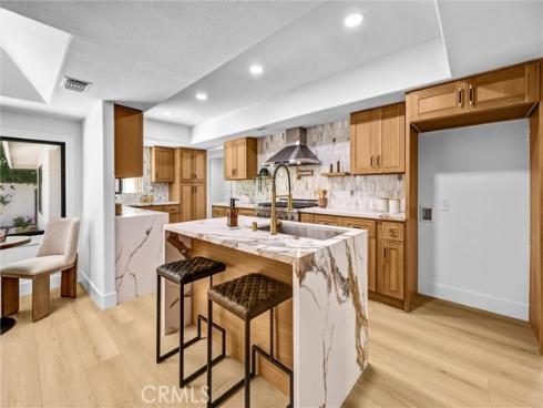 17782  Arbolada  , Tustin, CA