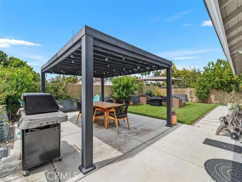 14811 Alder , Tustin, CA