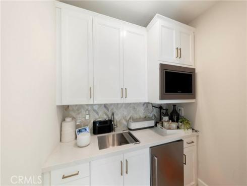 16398 Veterans Way, Tustin, CA