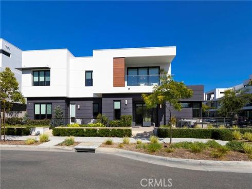 16398 Veterans Way, Tustin, CA