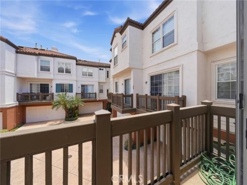 2856  Ballesteros   Lane, Tustin, CA