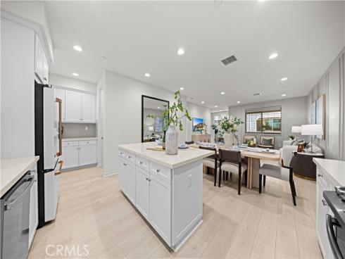 207 Essex Court, Tustin, CA