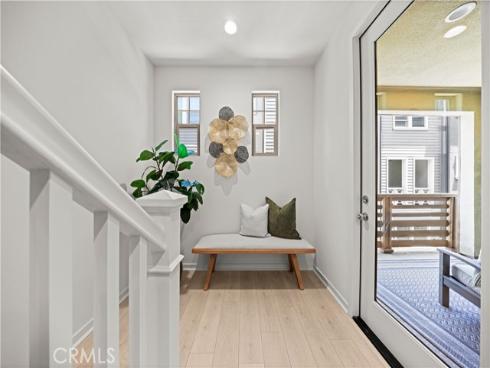 207 Essex Court, Tustin, CA
