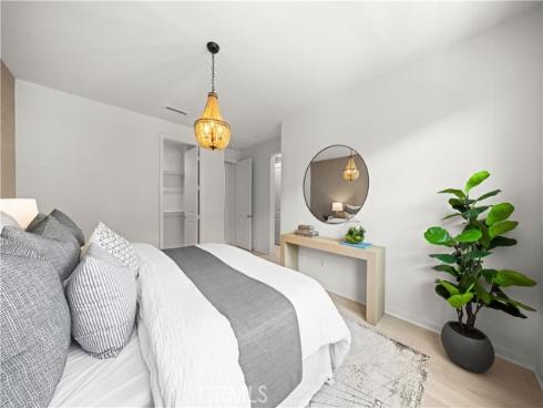 207 Essex Court, Tustin, CA