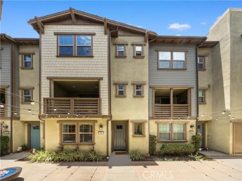 207 Essex Court, Tustin, CA