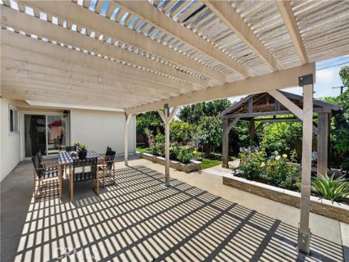 1192  Sycamore   Avenue, Tustin, CA