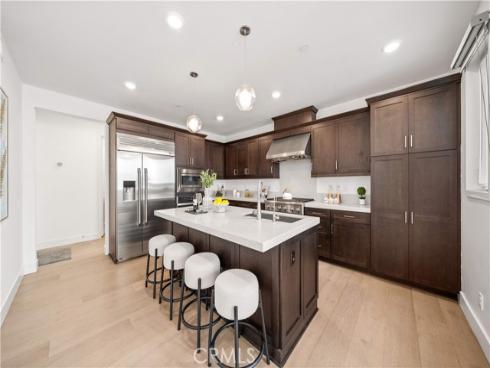 80 Ballast , Tustin, CA