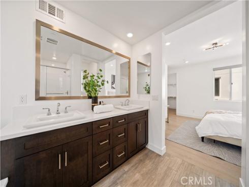 80 Ballast , Tustin, CA