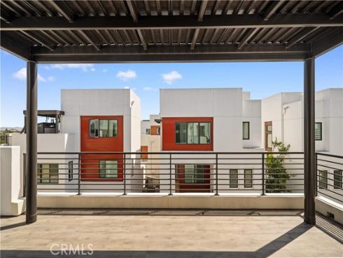 80 Ballast , Tustin, CA