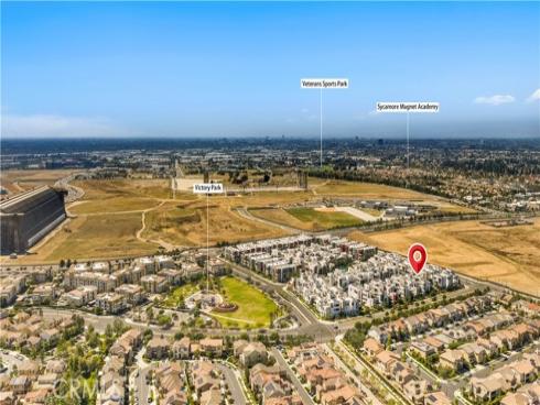 80 Ballast , Tustin, CA