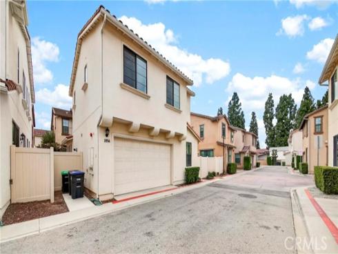 1856 Harvest Circle , Tustin, CA