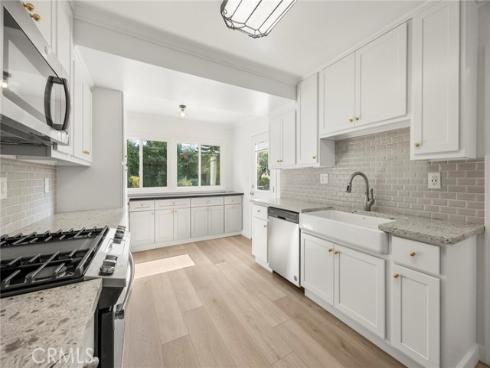 13662  Loretta  , Tustin, CA