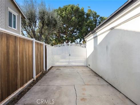 13662  Loretta  , Tustin, CA
