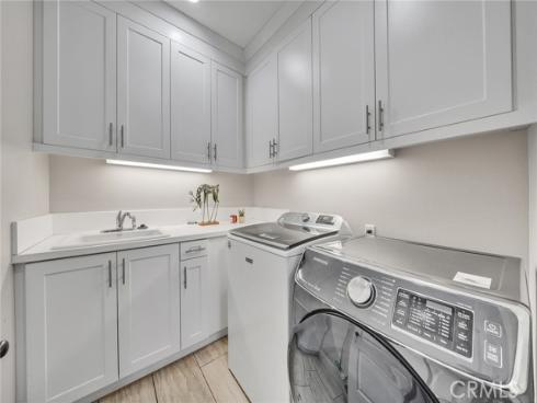 61  Windwalker  , Tustin, CA