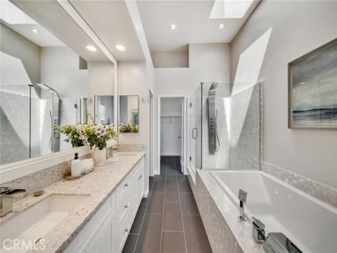 2466 Aquasanta , Tustin, CA