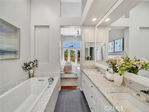 2466 Aquasanta , Tustin, CA